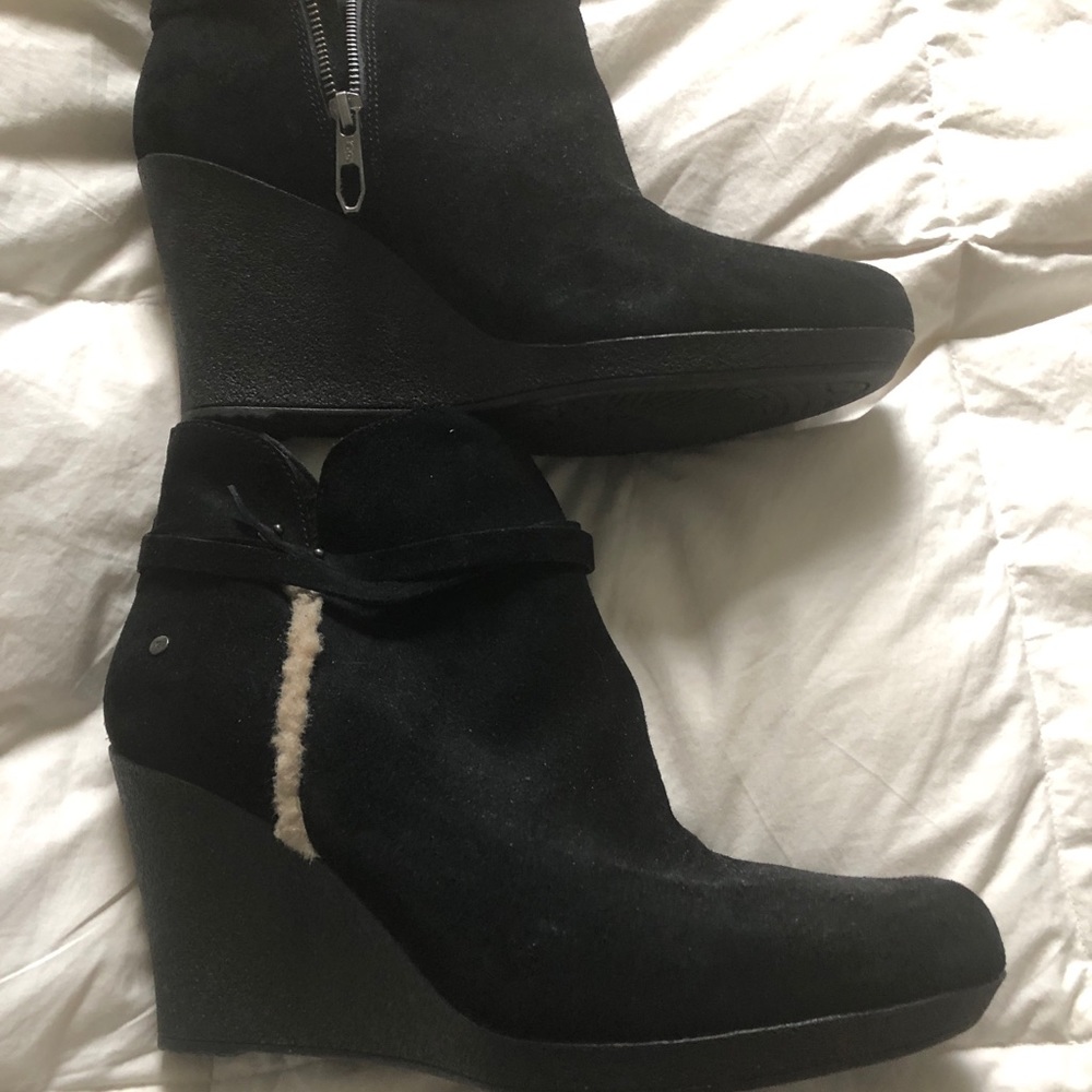 NIB UGG Alexandra Wedge Boots Black Size 11
